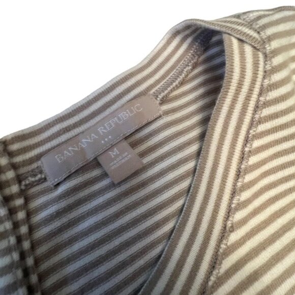 Chic Banana Republic Stripe Dress Size Medium - Picture 5 of 9